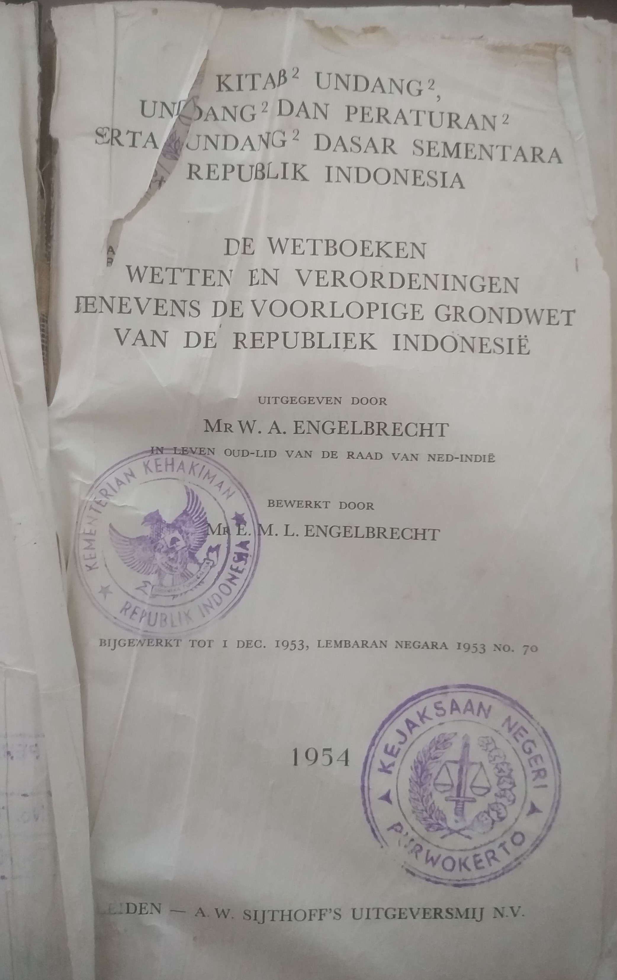 Cover Kitab Undang-undang, Undang-undang dan Peraturan-peraturan Dasar Sementara Republik Indonesia  1954
